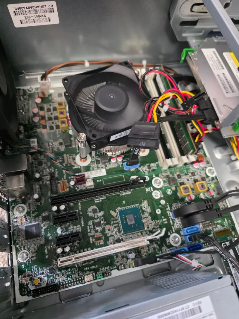 HP EliteDesk 800 G3 i7 7700