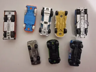 Lote 8 Coches Hot Wheels y Otros Modelos