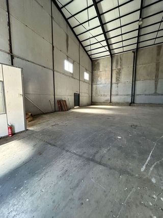 Nave industrial en venta en Alcalá de los Gazules