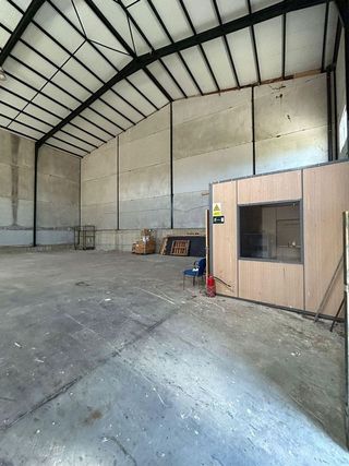 Nave industrial en venta en Alcalá de los Gazules