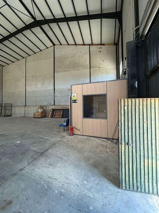 Nave industrial en venta en Alcalá de los Gazules