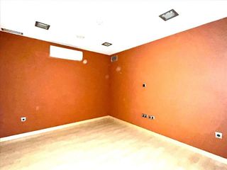 Local comercial en venta en Ensanche en Pamplona