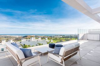 Ático en venta en El Faro de Calaburra - Chaparral en Mijas