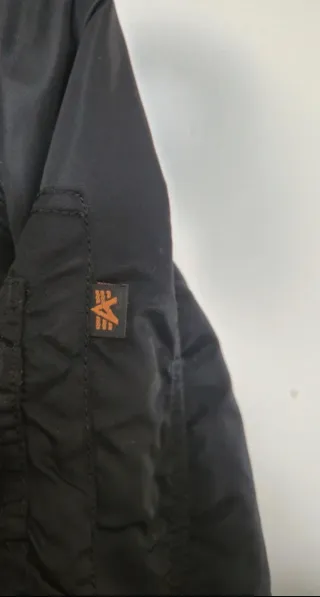 Chaqueta Alpha Industries Negra