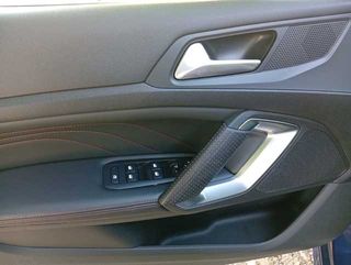 Peugeot 308 GT 205 151 kW (205 CV)