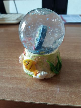 souvenir corfu - palla di vetro €2