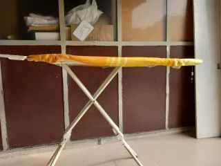 Tabla de planchar plegable