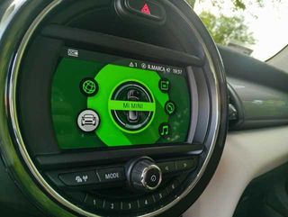 MINI MINI Cooper D 85 kW (116 CV)