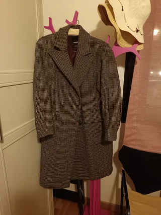 Abrigo Pull&Bear marrón 20€