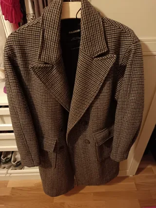 Abrigo Pull&Bear marrón 20€