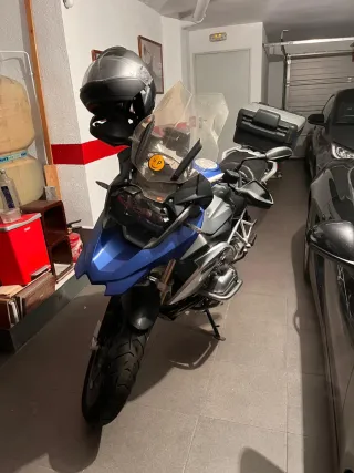 BMW GS 1200 refrigerada por agua