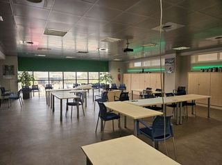 Edificio en alquiler en Gran Via LH en Hospitalet de Llobregat, L´