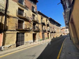 Casa adosada en venta en Haro