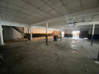 Nave industrial en alquiler en Polígonos - Recinto Ferial Cortijo de Torres en Málaga