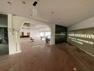 Nave industrial en alquiler en Polígonos - Recinto Ferial Cortijo de Torres en Málaga