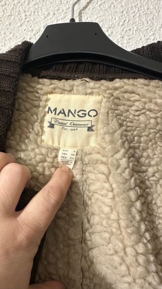 Chaqueta efecto piel Mango Talla S