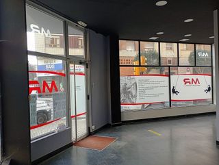 Local comercial en alquiler en Pumarín en Gijón