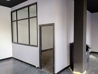 Local comercial en alquiler en Pumarín en Gijón