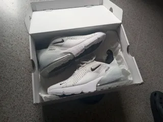 Nike Air Max 270 Bambas Blancas Talla 41