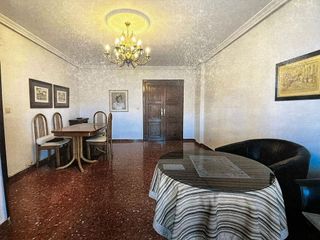 Piso en venta en Linares