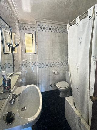 Piso en venta en Linares