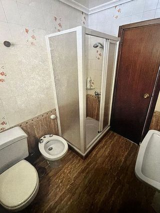 Piso en venta en Linares