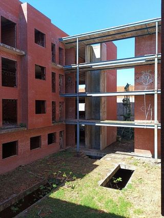 Edificio en venta en Puebla de Montalbán (La)