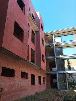 Edificio en venta en Puebla de Montalbán (La)