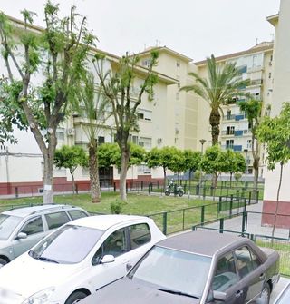 Piso en venta en Parque Alcosa - Jardines del Edén en Sevilla