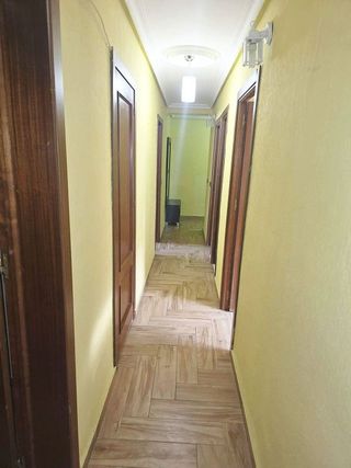 Piso en venta en Parque Alcosa - Jardines del Edén en Sevilla