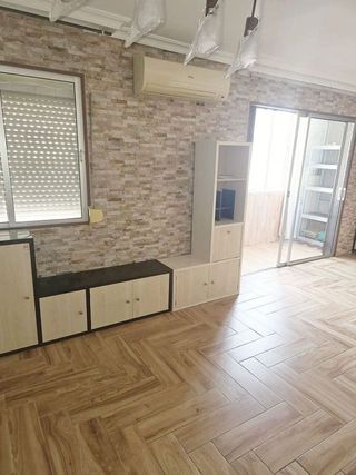 Piso en venta en Parque Alcosa - Jardines del Edén en Sevilla