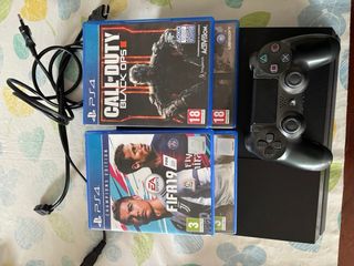 PS4 con mando y 4 juegos Cables HDMI incluidos
