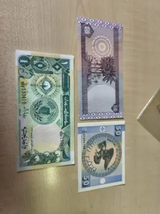 Lote 3 billetes mundiales sin circular