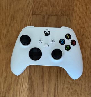 Xbox Series S 500Gb con un controller