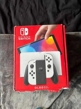 Nintendo Switch OLED Bianca e Nera