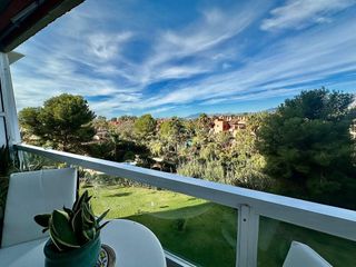 Piso en venta en Elviria en Marbella