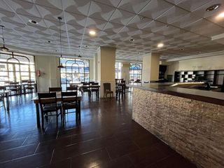 Local comercial en venta en Playamar en Torremolinos