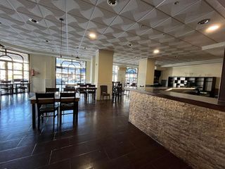 Local comercial en venta en Playamar en Torremolinos