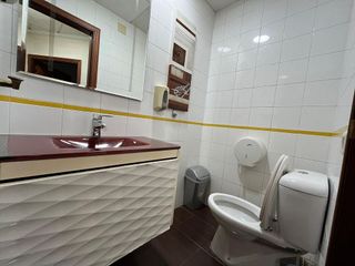 Local comercial en venta en Playamar en Torremolinos