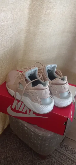 Scarpe Nike Air Huarache Rosa e Bianche