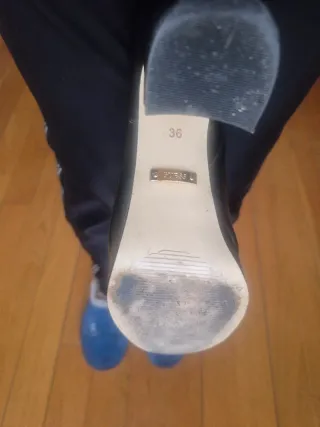 Botines Guess plataforma tacón negro