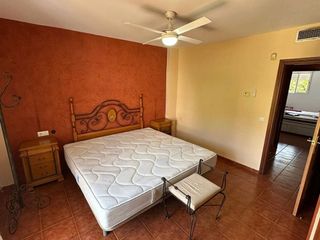 Casa adosada en alquiler en Las Cancelas - Valdeolletas en Marbella