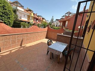 Casa adosada en alquiler en Las Cancelas - Valdeolletas en Marbella