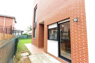 Chalet en alquiler en Santa Cruz de Bezana