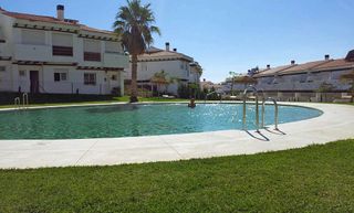 Casa adosada en alquiler en El Faro de Calaburra - Chaparral en Mijas