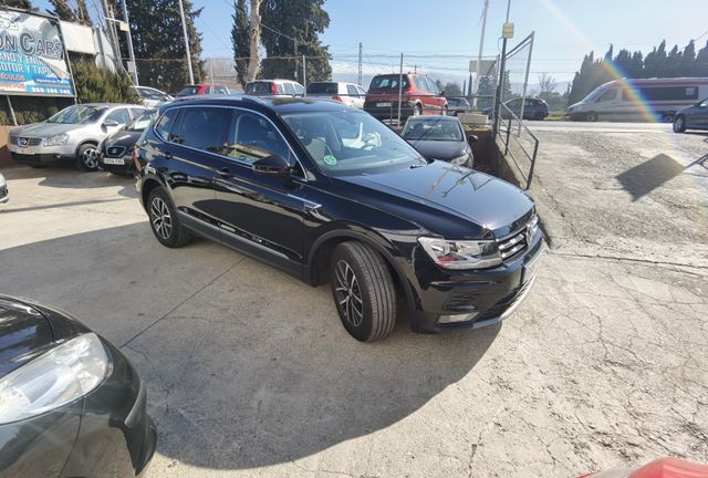 Volkswagen Tiguan Allspace - 7 plazas