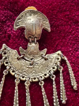 Pendientes antiguos dorados