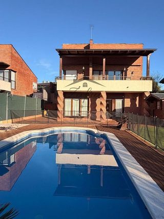 Chalet en venta en Vidreres