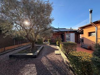 Chalet en venta en Vidreres