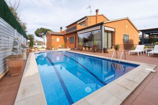 Casa en venta en Vidreres